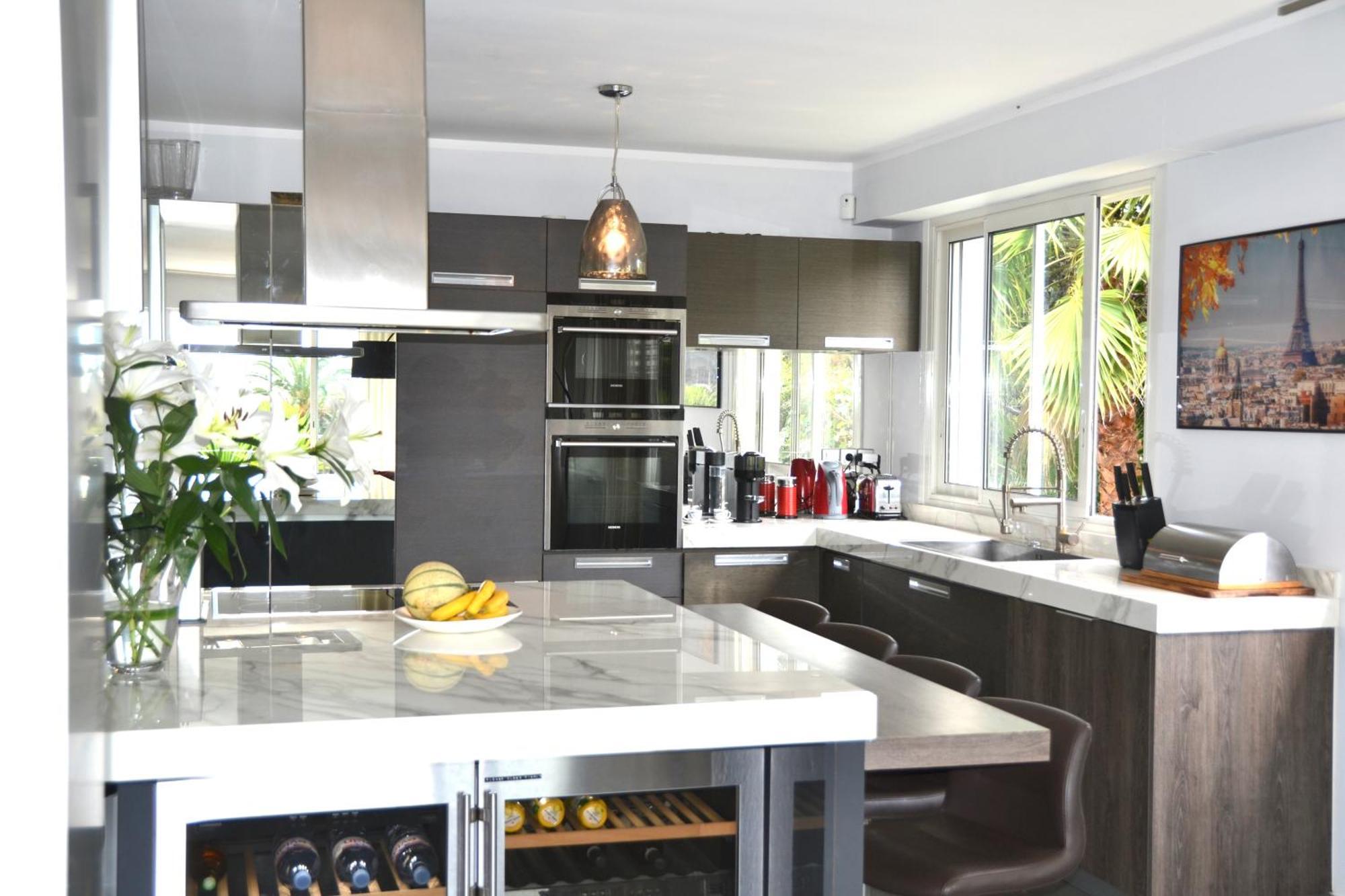 Villa: 15 Mins Walk To & Centre Cannes